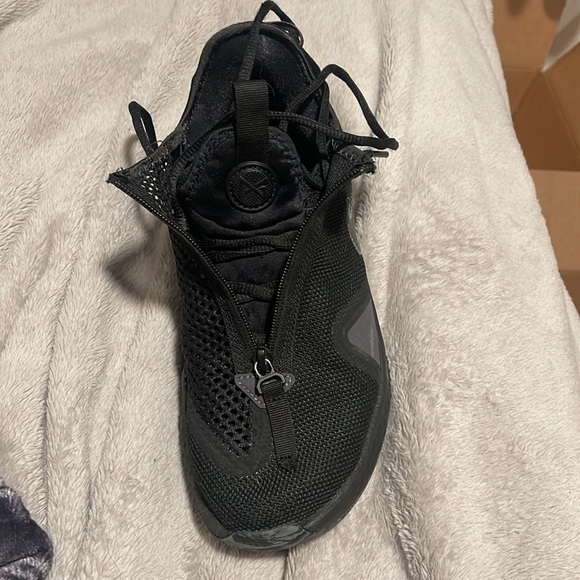 Nike PG4 Basketball Shoes - Picture 3 of 6